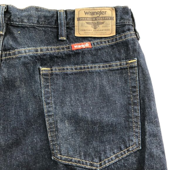 Wrangler Mens Jeans 38x32 Straight Fit Blue Denim Dark Wash 100% Cotton Classic - Picture 11 of 15